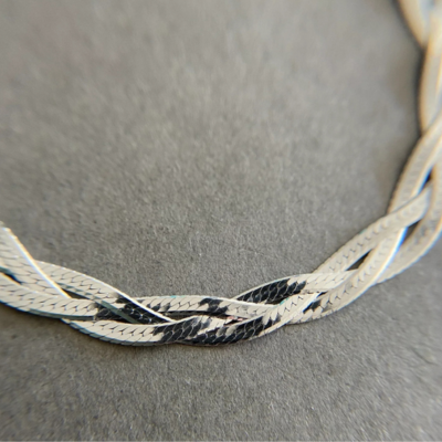 Bracelet tressé en palmier