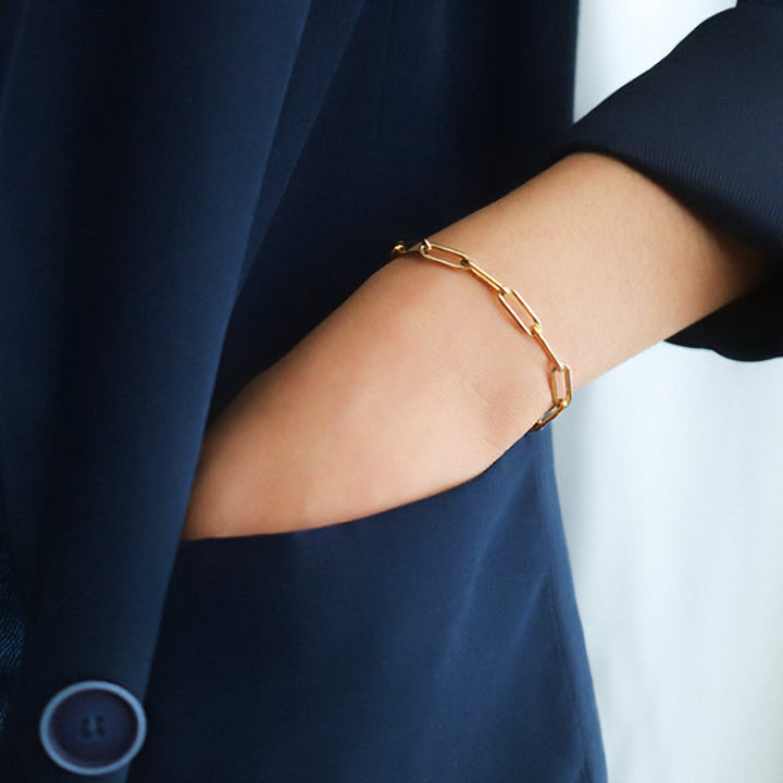 Eloise Gold Paper Clip Bracelet