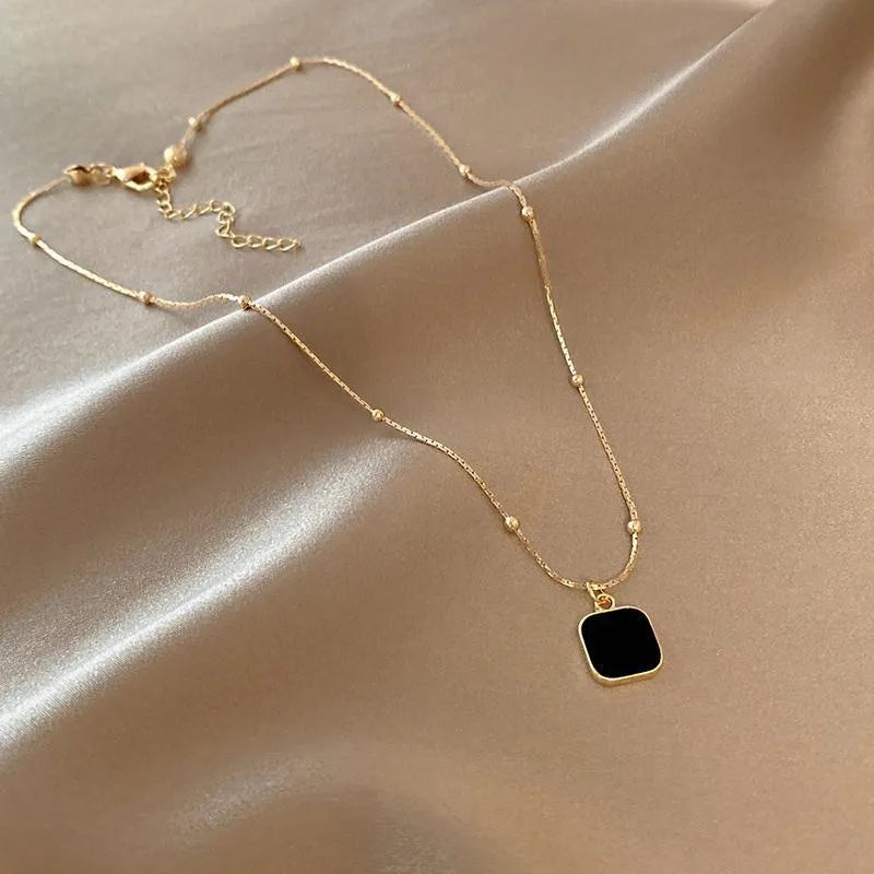 NOIR Necklace | Black