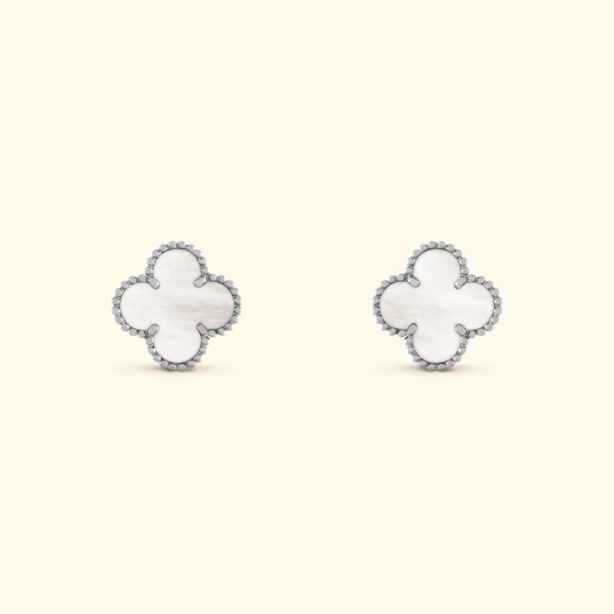 Les Boucles d'Oreilles Trèfle