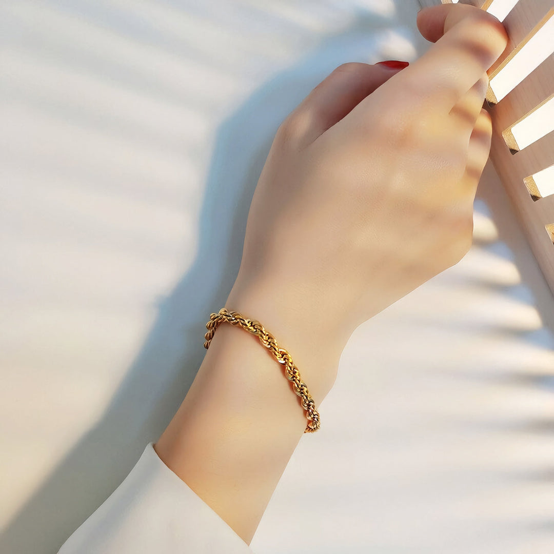 Clara Rope Chain Gold Bracelet 