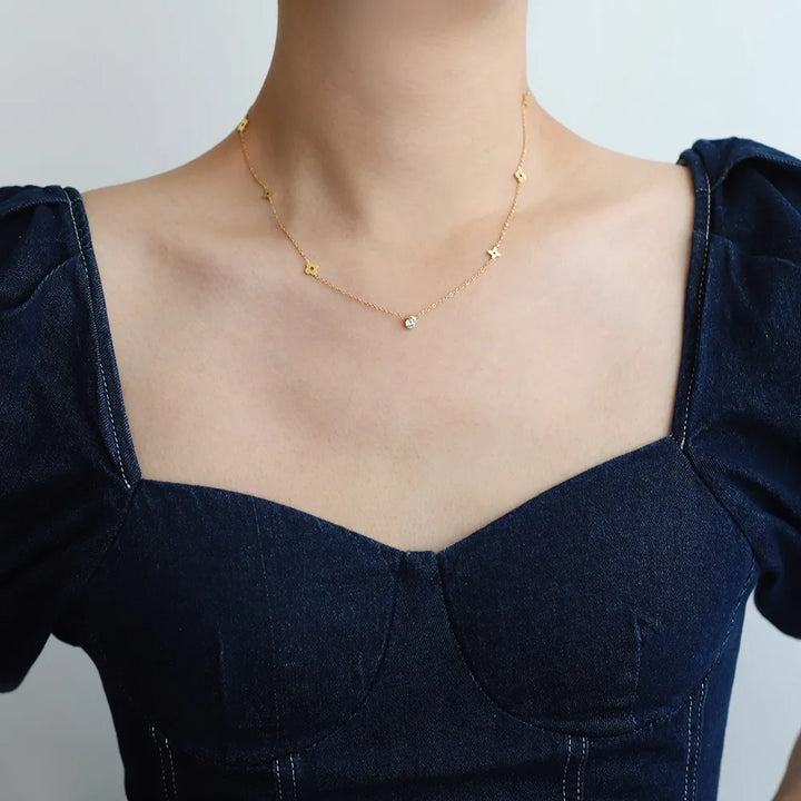 CARRIE Clover Necklace | Gold