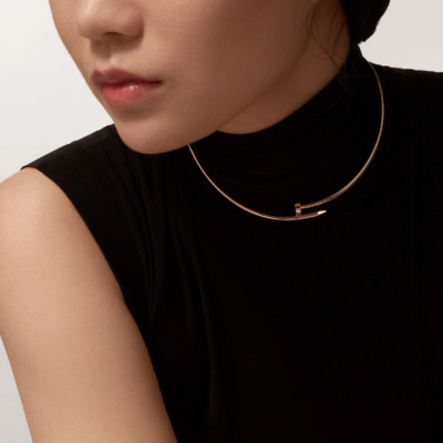Collier Col en Ongle